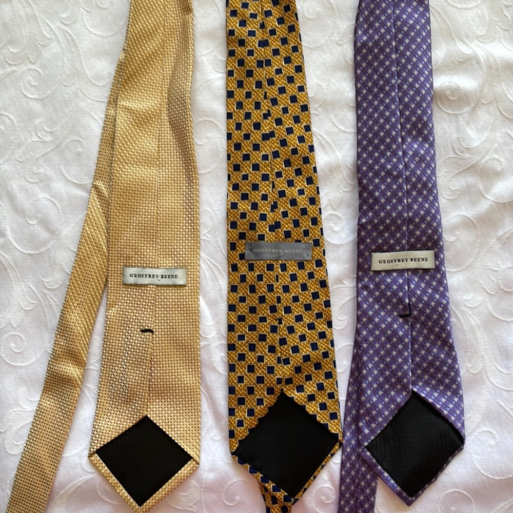 Lot of 3 Geoffrey Beene silk neck ties